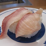 無添 くら寿司 - 料理写真:ぶりの握り