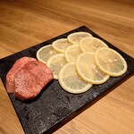 すすきの焼肉きらく - 