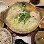 大戸屋 - 料理写真:チキンと6種の野菜の和ポトフ ～麦味噌ソース添え～