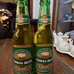 魏飯餃子 - 台湾金牌ビール