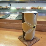 小判寿司 - 先ずは生ビールで喉を潤し。