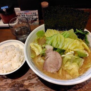 横浜家系ラーメン 中島家_1