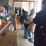 こく一番 ラーメン みどりや - 内観　朝イチ並び