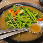 タイ料理ジャンピー - 