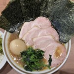 家系ラーメン大ちゃん - 特製ラーメン