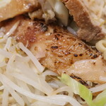 ラーメン二郎 - 炙