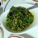 八珍小吃 - ニンニクの芽とハナニラ炒め