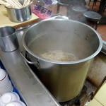 八珍小吃 - セルフのスープ