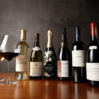 ソムリエが選んだペアリングをご用意。食後酒も充実。