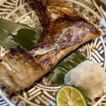 呑み喰い処 一久 - 【'26.1】魚のカマ焼　780えん　多分ブリ