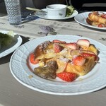 レ・カドゥ・サンセ - いちごをはじめ、りんごやバナナが入っていて美味しかったです(*≧∀≦*)