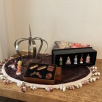 レ・カドゥ・サンセ - 小さい人形はガレットテロワに入れる人形だそうです！！初めて見ました(*^▽^*)  去年も飾ってたかもしれないけど(^-^;