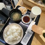 UORIKI FISH MARKET - 舟盛定食のご飯、味噌汁