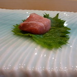 小判寿司 - 中トロの陰に隠れていた砂ずりのトロ。