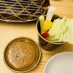 串揚げ かつごろう - 突き出しの野菜スティック