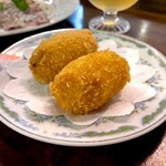 Wine Sakaba Yoshokudo Taro/Kakuuchi Sakaba Jiro - ＊かにクリームコロッケ（¥638）