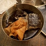 yaab thai - ジャッキーハイボール。生姜のシロップ漬けが美味しいんです。