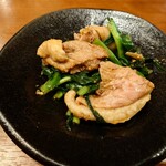 鴨料理 呂尚 - 鴨肉とニラの炒め物　鴨肉のコクが良くわかる