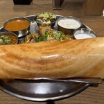 エリックサウス KITTE名古屋店 - チキンビリヤニ&マサラドーサプレート