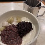 浅草豆花大王 - 豆花　黒ごまシロップ
