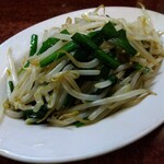 鶴亀 - ニラともやし炒め 350円(税込)(2026年１月22日撮影)