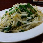 鶴亀 - ニラともやし炒め 350円(税込)(2026年１月22日撮影)