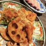 京焼肉 京之介 - 自家製キムチ（白菜、大根、蓮根）