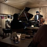THE MOMENT JAZZ CLUB - 