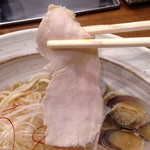 麺屋NOROMA - 上品な鶏チャーシュー