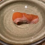 にかい笹木 - サーモンの握り