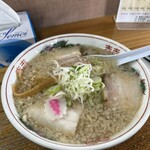 らーめん一平 - じとじとラーメン 950円