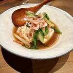 手打ちそば やっ古 - サクラエビ、九条葱と豆腐の煮物
