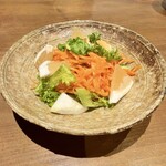 手打ちそば やっ古 - 季節のマリネ（人参、日向夏、パプリカ、わさび菜）