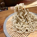 手打ちそば やっ古 - 天日干しされた蕎麦