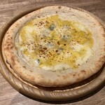 シカゴピザと溶岩ハンバーグ ガーデンファーム - 