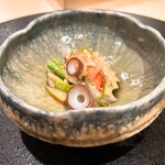 心一 - 活タコ うるい みつば
      カッテージチーズ いちご
      酢味噌和え