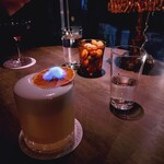 バー トレンチ - 