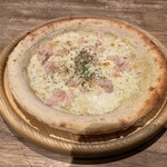 シカゴピザと溶岩ハンバーグ ガーデンファーム - 