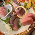 銀シャリ鮮魚 オサカナマルシェ 船橋駅前市場 - 