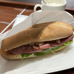 ドトールコーヒーショップ ビーンズ新杉田店 - トリュフ香る ミラノサンド 炭火焼きローストビーフ ～カマンベールチーズ～(415kcal)