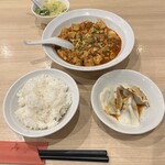 栄児 家庭料理 - 本格四川麻婆豆腐膳