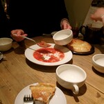 ロシア・ジョージア料理 ハチャプリ - 