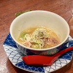 焼鳥どん - 鳥煮込み（ハーフ）