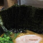 家系ラーメン クックら - 海苔増しは5枚200円。