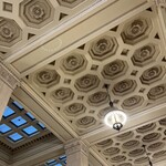 明治安田CAFE 丸の内 - 館内