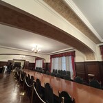 明治安田CAFE 丸の内 - 館内