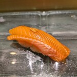 京極寿司 - 琵琶鱒。