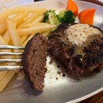 ミユンヘン 新宿小田急ハルク店 - 肉汁たっぷりの山形牛ハンバーグ♡