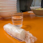 中華飯店 聖龍 - お絞りのサービス