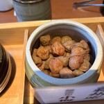 厚切りとんかつ・魚かつ よし平 - 小梅。すっぱい！